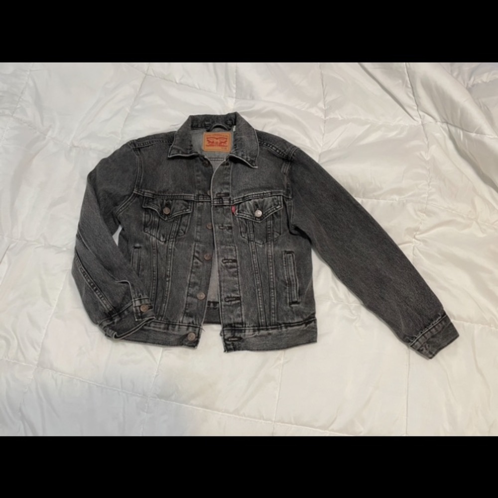 Womens Distressed Levi’s Denim Jacket